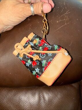 Mini Drawstring Cherry Print Keychain Bag - Black & Tan poop bag
